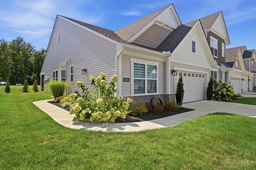 3666 Mustang Cir, Loveland, OH, 45140-3525 | Card Image