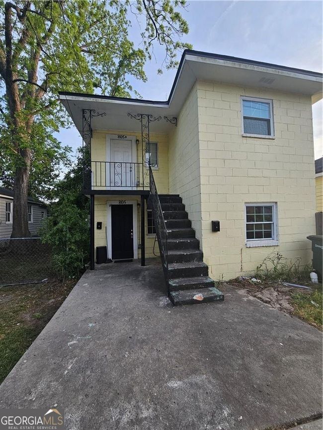 2402 Bulloch St, House other with 10 bedrooms, 4 bathrooms and null parking in savannah GA | Image 4