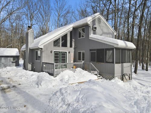 136 Evergreen Ct, Hawley, PA, 18428-4023 | Card Image