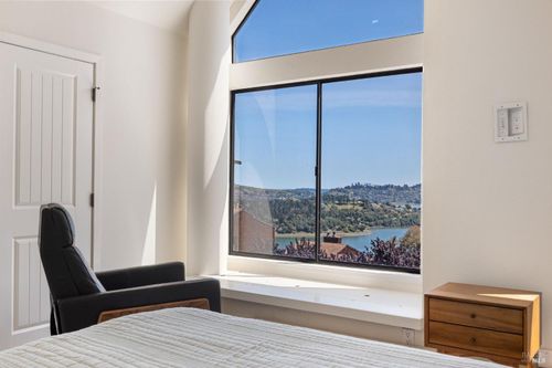 363 Headlands Ct, Sausalito, CA, 94965-3002 | Card Image
