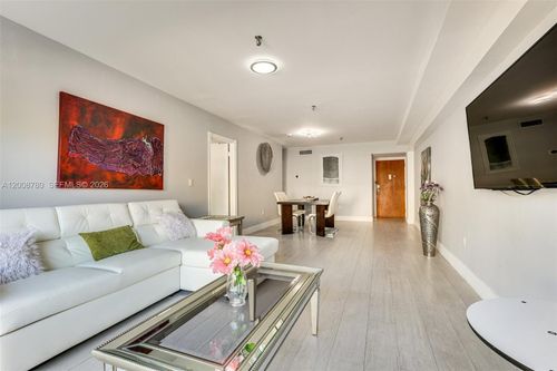 102-250 181st Dr, Sunny Isles Beach, FL, 33160-2791 | Card Image