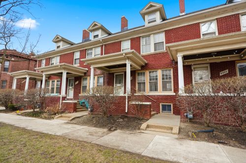 8010 3rd Avenue, Detroit, MI, 48202 | Card Image