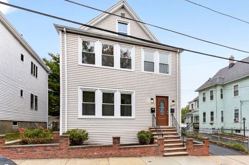 12 Winthrop St, Malden, MA, 02148-7817 | Card Image