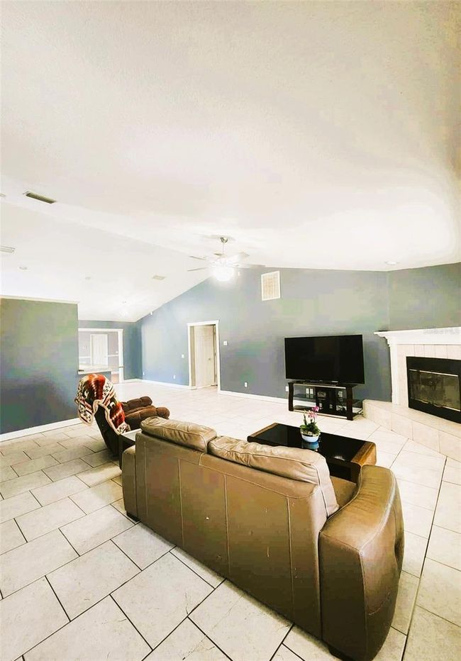 17430 Spring Valley Rd, House other with 4 bedrooms, 3 bathrooms and null parking in DADE CITY FL | Image 9