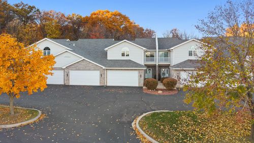 W11569 Island View Ct, Lodi, WI, 53555-9675 | Card Image