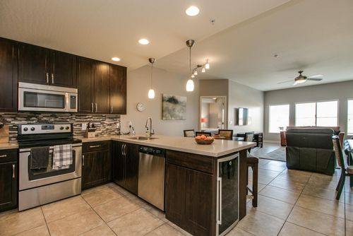 4173-5450 E Deer Valley Dr, Phoenix, AZ, 85054-8118 | Card Image