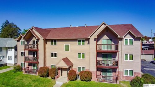 10-5016 California Street, Omaha, NE, 68132 | Card Image
