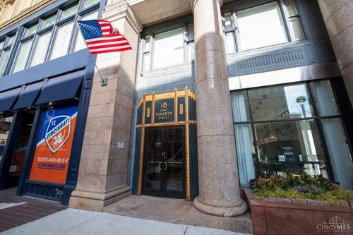 18 E 4th St, Cincinnati, OH, 45202-3720 | Card Image