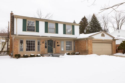 2901 E Eisenhower Pkwy, Ann Arbor, MI, 48108-3223 | Card Image