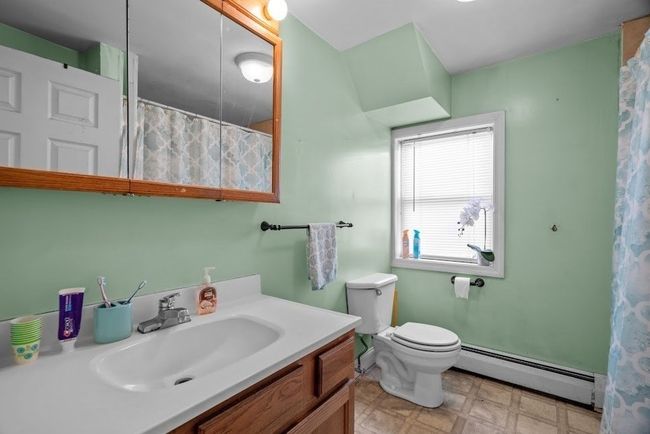 207 Buffinton St, House other with 4 bedrooms, 1 bathrooms and null parking in Fall River MA | Image 14
