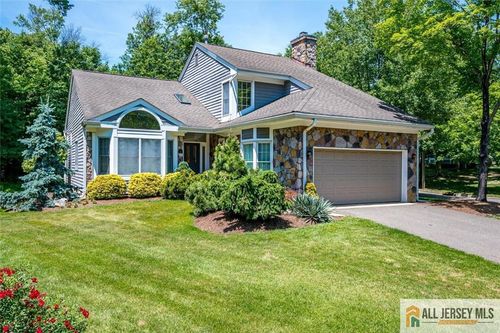 2 Mimosa Ct, Princeton, NJ, 08540-9423 | Card Image