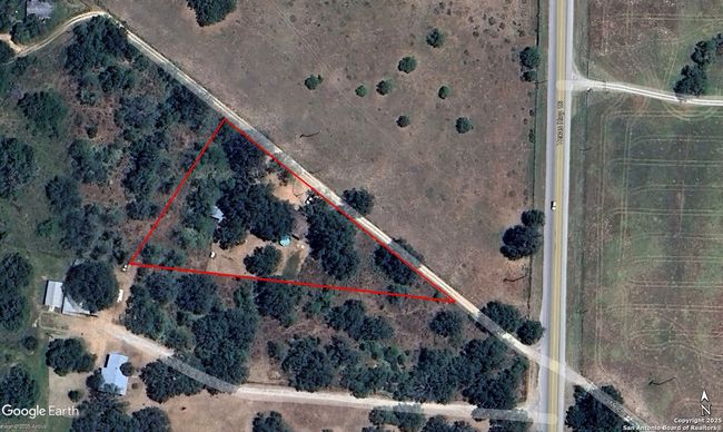 7525 N State Highway 16, House other with 3 bedrooms, 2 bathrooms and null parking in Poteet TX | Image 10