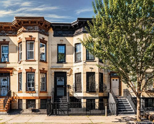 479 Bainbridge St, Brooklyn, NY, 11233-2010 | Card Image