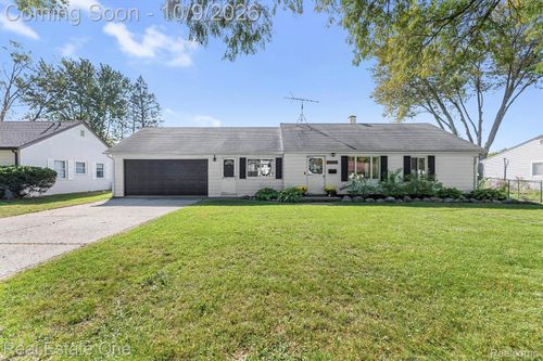 32141 Donnelly St, Garden City, MI, 48135-1252 | Card Image