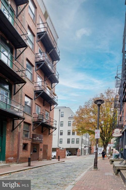 apt-6d-222 Church St, PHILADELPHIA, PA, 19106-4523 | Card Image