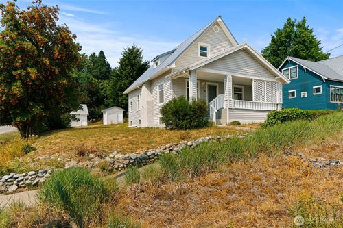 101 E Utah Ave, Roslyn, WA, 98941-5805 | Card Image