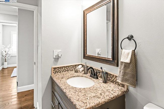 17860 Almond Rd, House other with 5 bedrooms, 4 bathrooms and 4 parking in Castro Valley CA | Image 29