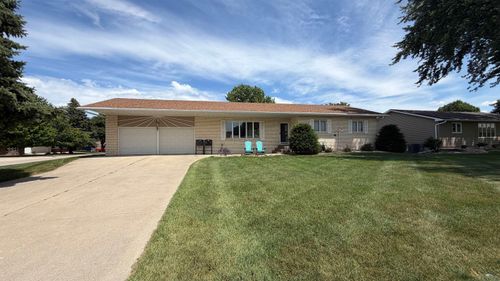 250 N 8th Ave, Sheldon, IA, 51201-1213 | Card Image