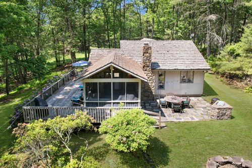 141 Mountain Laurel Ln, Glen Spey, NY, 12737-5367 | Card Image