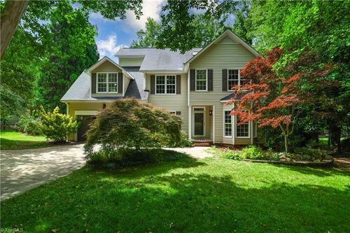 5923 Ballinger Road, Greensboro, NC, 27410 | Card Image