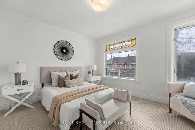 121 Palmerston Ave, House attached with 4 bedrooms, 3 bathrooms and null parking in Toronto ON | Image 13