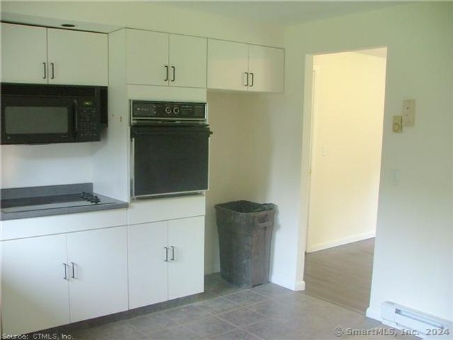 40 Gateway Rd, House other with 3 bedrooms, 1 bathrooms and 3 parking in Colchester CT | Image 6