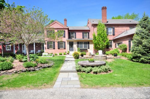 794 Main St, Somers, CT, 06071-2170 | Card Image