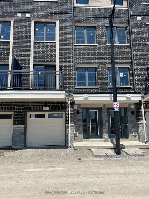 42 Clippers Cres, Stouffville, ON, L4A | Card Image