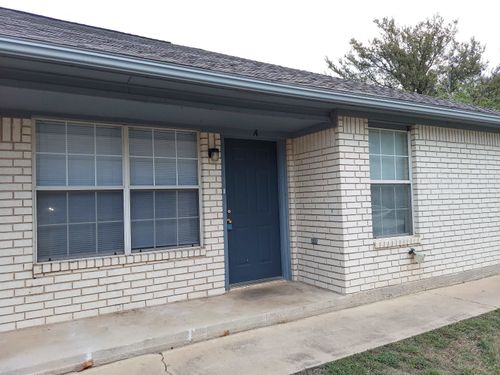 406 B Avenue B, Marble Falls, TX, 78654-5921 | Card Image