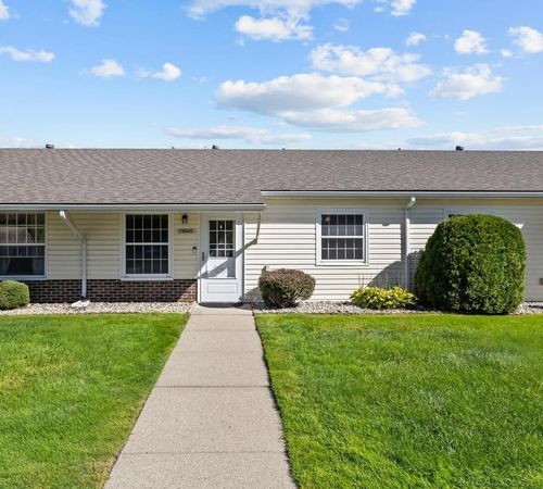 20845 Flora St, Roseville, MI, 48066-4508 | Card Image