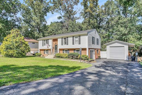 2719 White Pelican Ln, Roanoke, VA, 24018 | Card Image