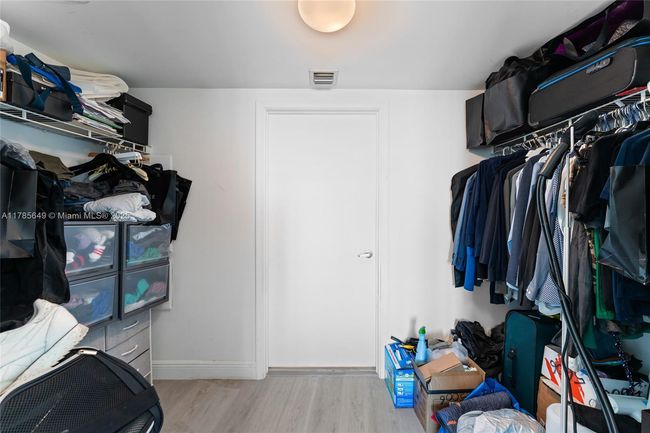 APT-5006 - 1750 N Bayshore Dr, Condo with 1 bedrooms, 1 bathrooms and null parking in Miami FL | Image 16