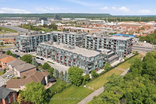 c212-5260 Dundas St, Burlington, ON, L7L0J7 | Card Image