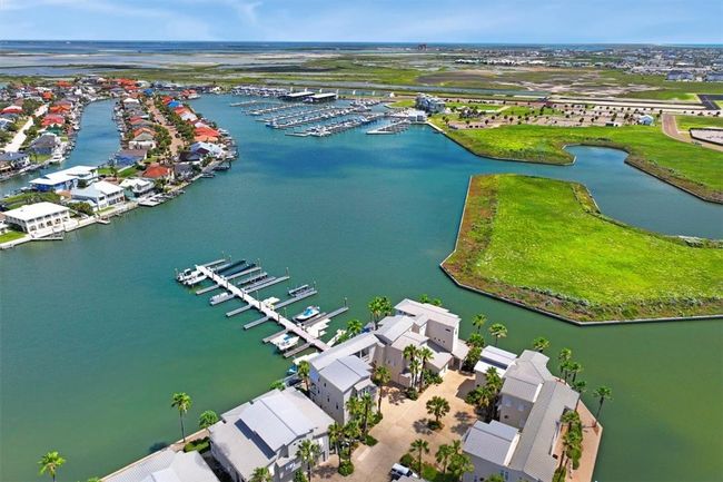 APT-7 - 3700 Island Moorings Pkwy, Condo with 3 bedrooms, 4 bathrooms and null parking in Port Aransas TX | Image 39