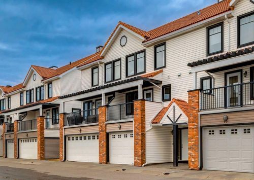 12 Royal Oak Lane Nw, Calgary, AB, T3G6B5 | Card Image