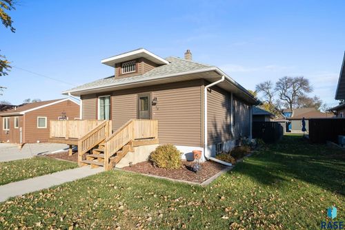 510 W Main St Street, Canistota, SD, 57102 | Card Image