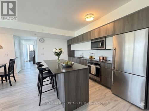 602-575 Bloor St E, Toronto, ON, M4W0B2 | Card Image