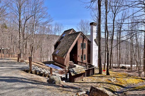 200 Peregine Road, Plymouth, VT, 05056 | Card Image