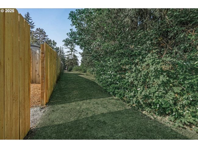 50 Nw 180 Th Ave, House other with 4 bedrooms, 2 bathrooms and 1 parking in Beaverton OR | Image 42