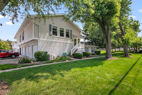 apt-a-5349 Crescent Ln, Oak Forest, IL, 60452-2292 | Card Image