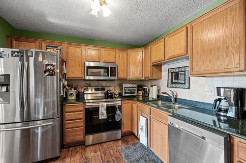apt-114-2231 Penn Pl, North Saint Paul, MN, 55109-2955 | Card Image