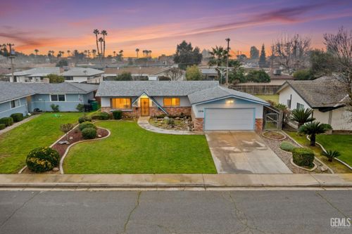 1106 State Avenue, Shafter, CA, 93263 | Card Image