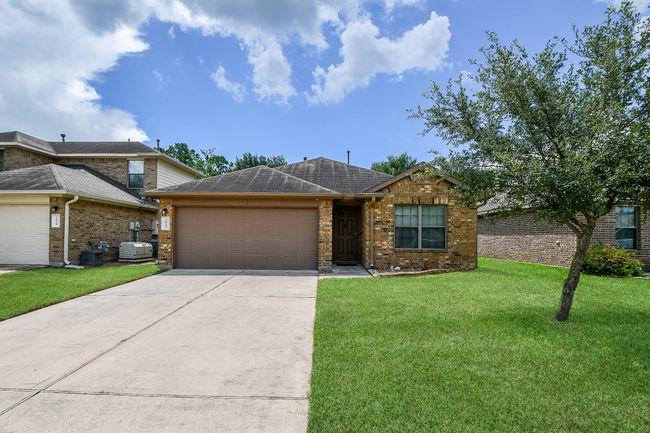 2026 Naplechase Crest Dr, House other with 4 bedrooms, 2 bathrooms and 2 parking in Spring TX | Image 4