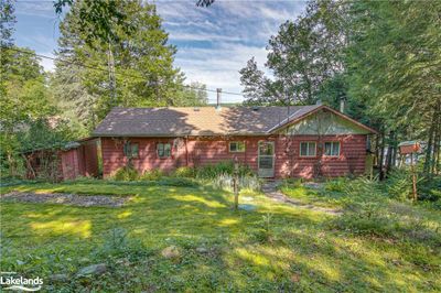 1072 Menominee Lake Rd, House other with 2 bedrooms, 1 bathrooms and 2 parking in Baysville ON | Image 3