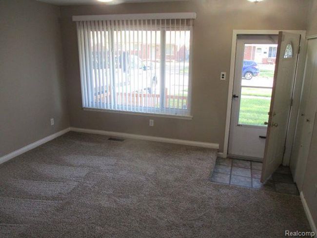 30785 Birchwood St, House other with 3 bedrooms, 2 bathrooms and null parking in Westland MI | Image 5