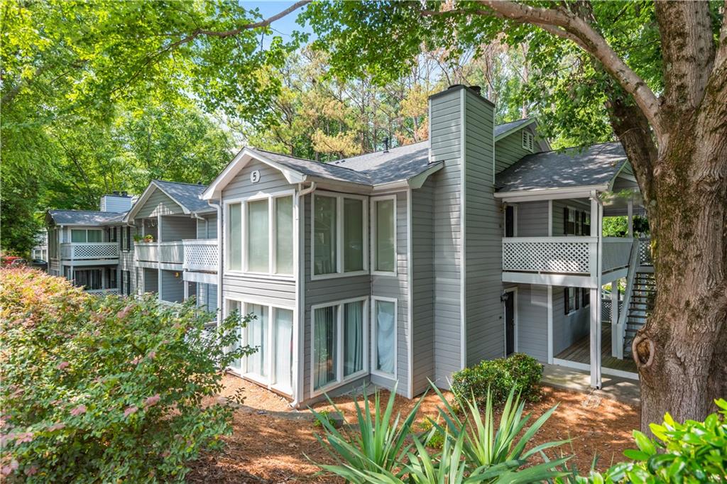 Vicksburg Pl, Sandy Springs, GA 30350