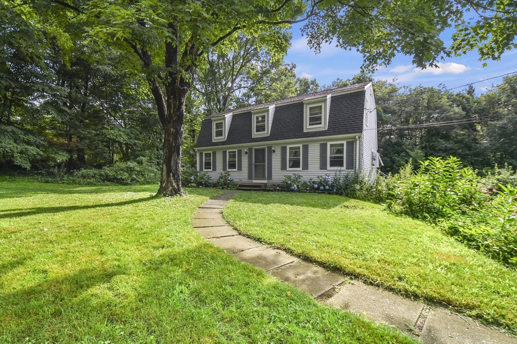 Burlingame Rd, Charlton, MA 01507