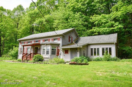 185 Stanton Rd, Coeymans Hollow, NY, 12046-2205 | Card Image