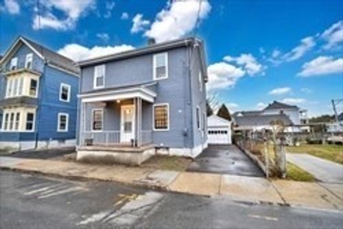 17 Wilcox St, Fall River, MA, 02724-2634 | Card Image