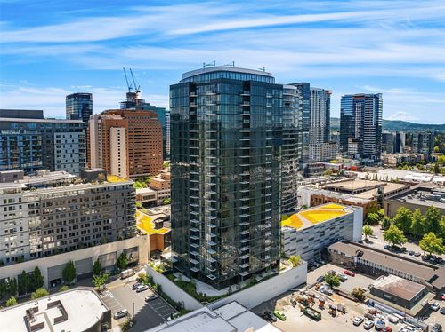 410-889 103rd Avenue, Bellevue, WA, 98004 | Card Image
